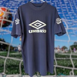 Umbro Pro Training Navy Blue Vintage Activewear M Soccer Tee Football y2k 90s